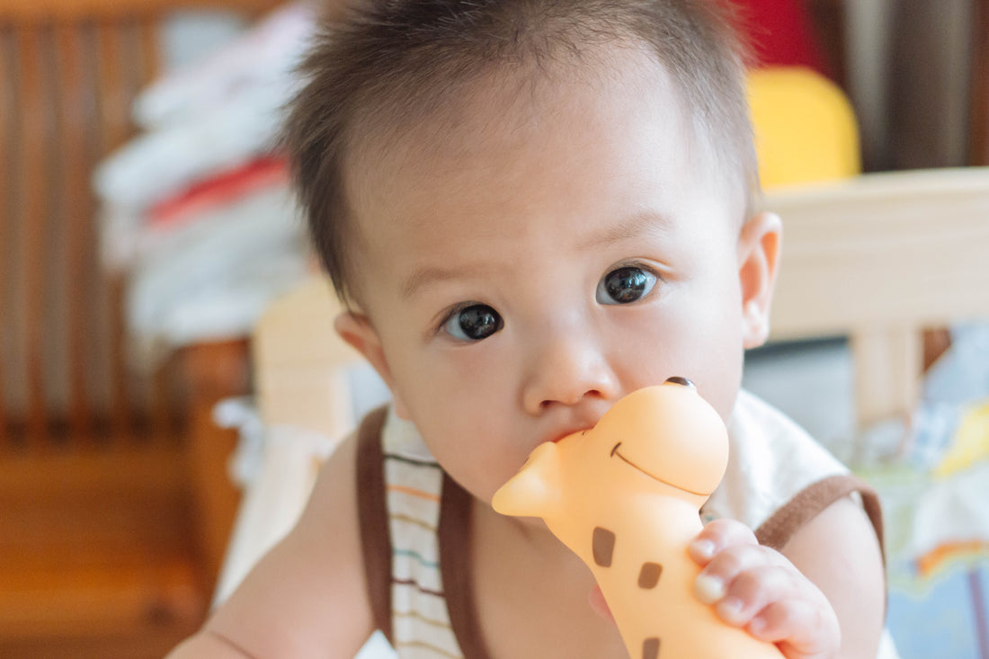 Anneau de Dentition : Comment soulager votre bébé