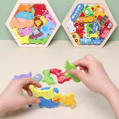 main-plaçant-une-pièce-dans-un-puzzle-encastrable-géométrique