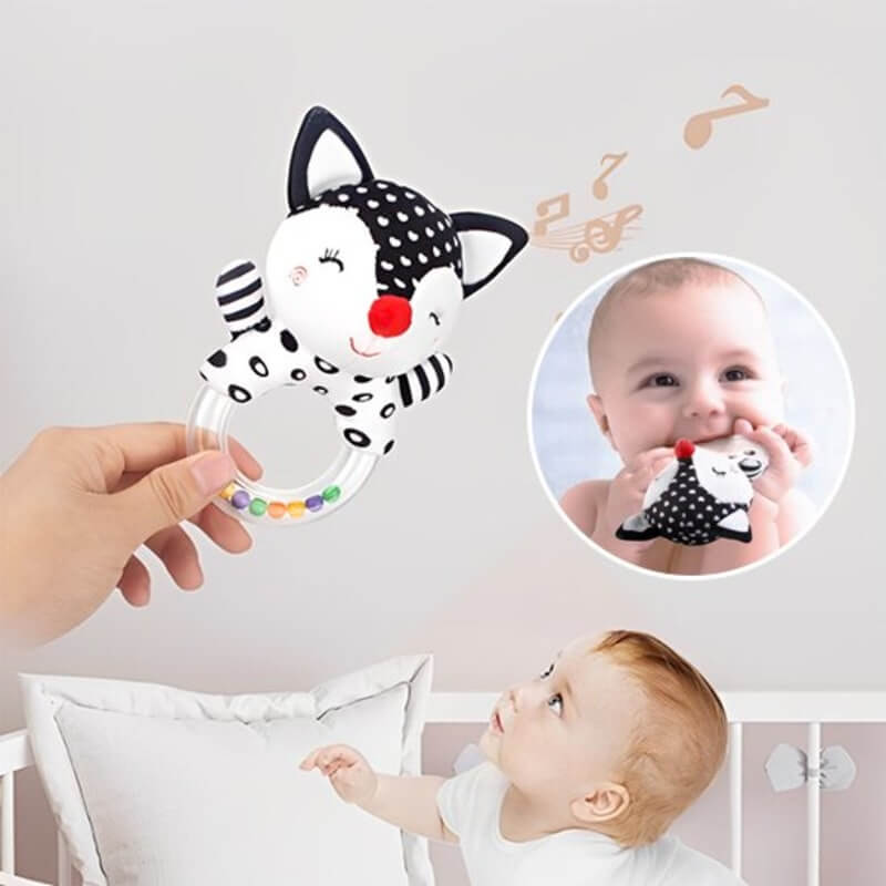 Gros-plan-sur-un-hochet-dentition-bébé-en-silicone-doux-pour-soulager-les-gencives